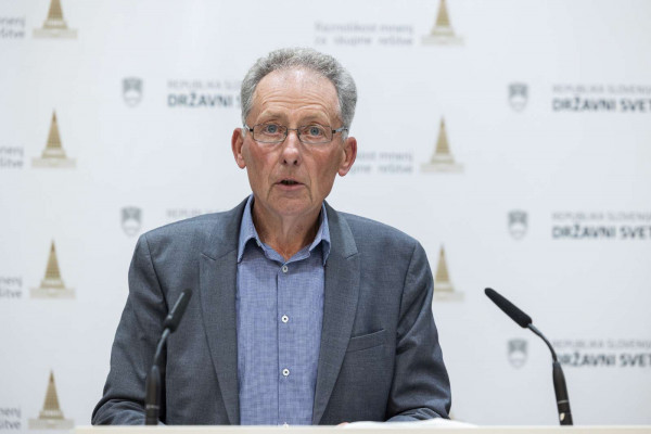 Veto na družinski zakonik: “Svetniki smo smatrali, da se krši načelo družine.”